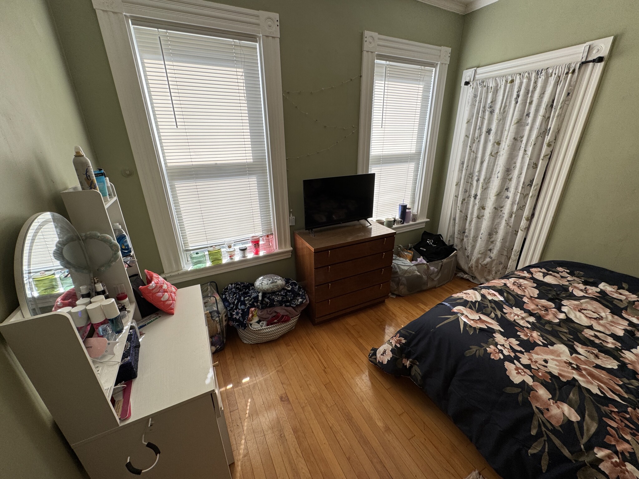 4 bed, 2.5 bath apartment for rent at 176 Elm St Unit 2, Wellington-Harrington — photo 7 of 66