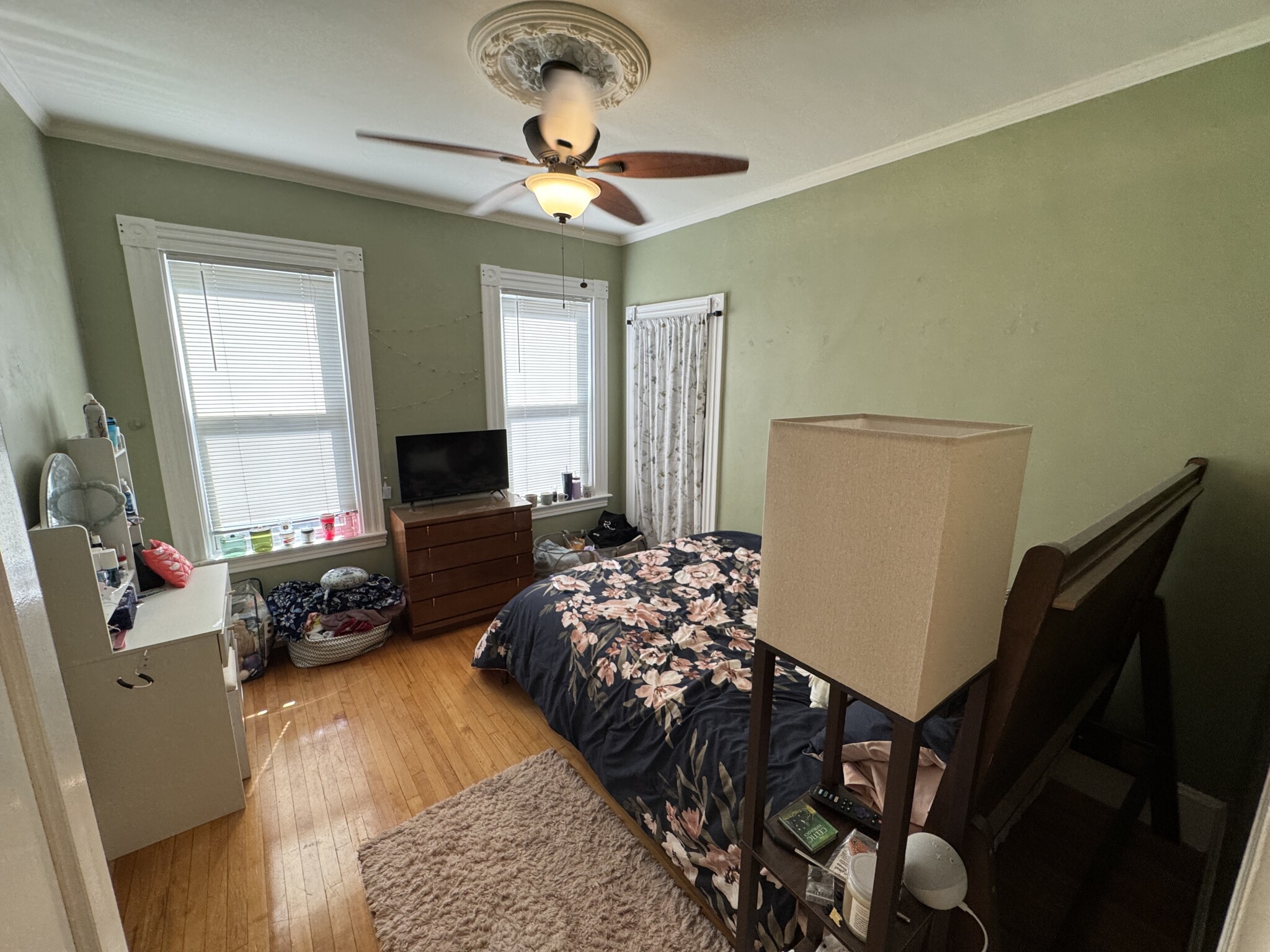 4 bed, 2.5 bath apartment for rent at 176 Elm St Unit 2, Wellington-Harrington — photo 5 of 66