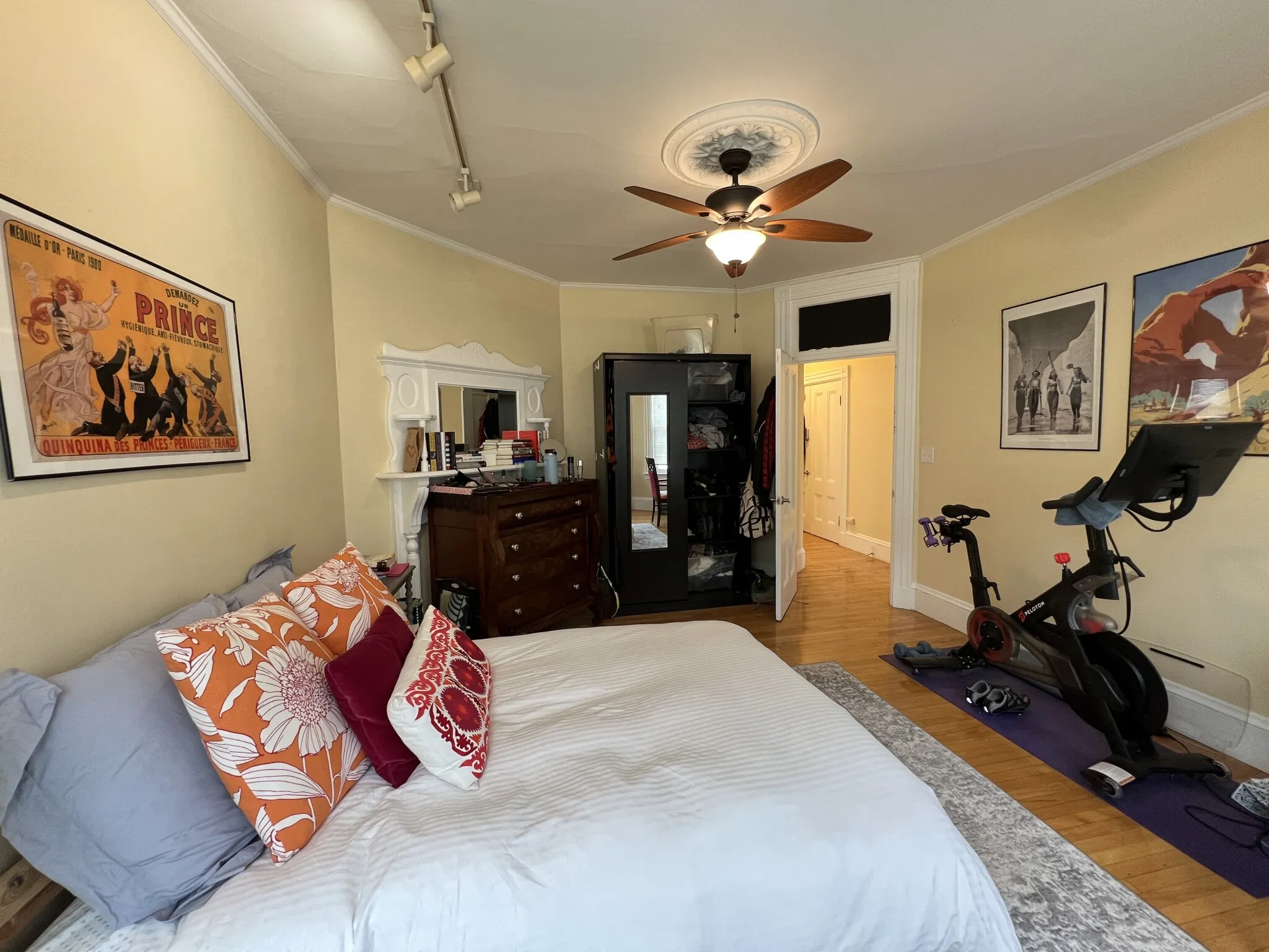 4 bed, 2.5 bath apartment for rent at 176 Elm St Unit 3, North Cambridge — photo 9 of 40