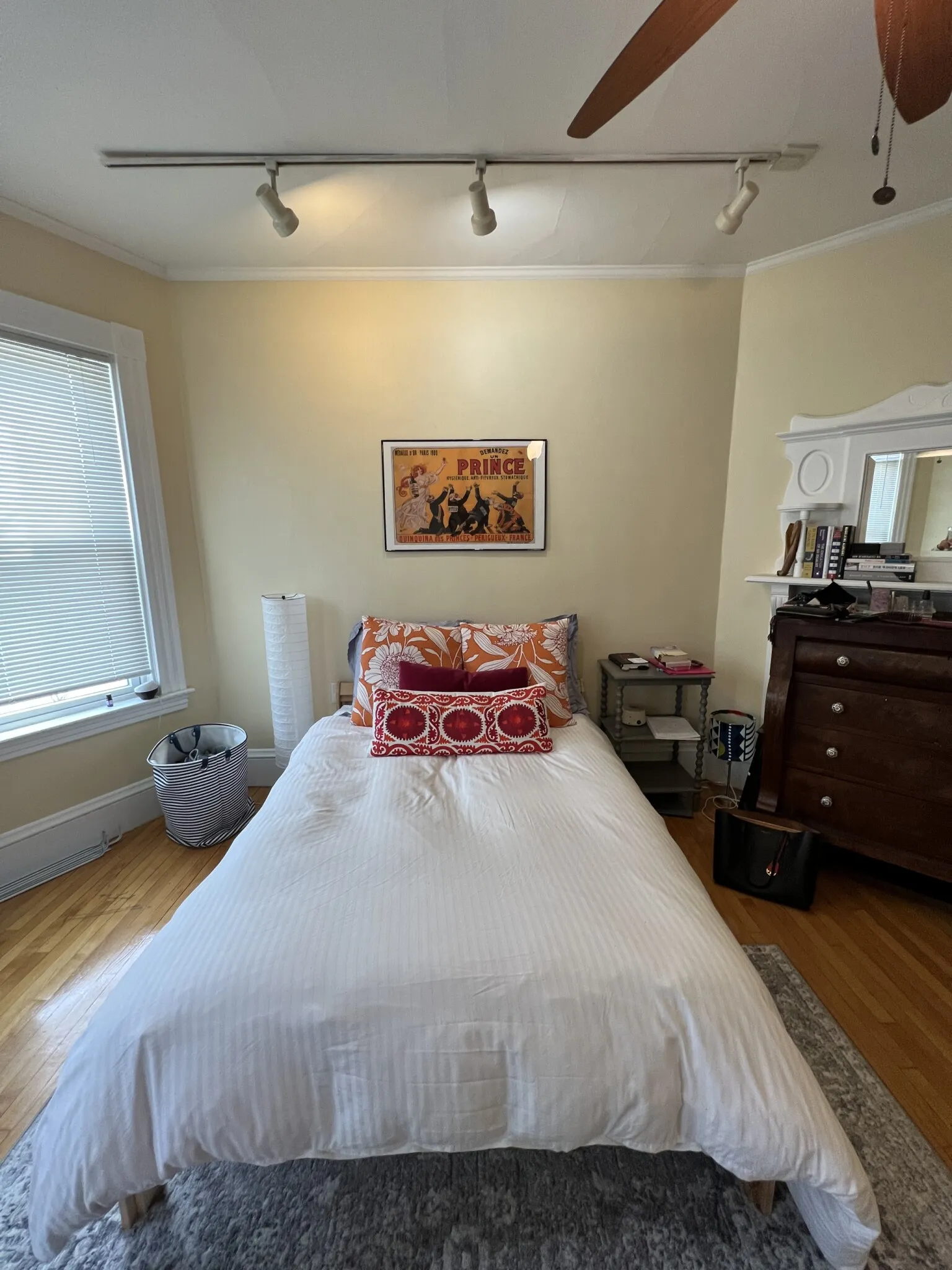 4 bed, 2.5 bath apartment for rent at 176 Elm St Unit 3, North Cambridge — photo 12 of 40
