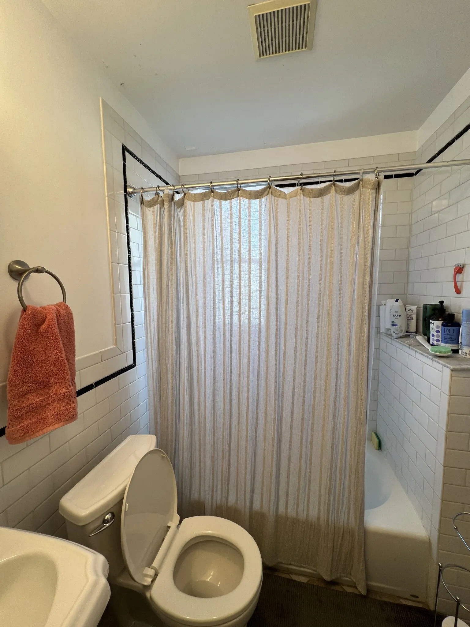 4 bed, 2.5 bath apartment for rent at 176 Elm St Unit 3, North Cambridge — photo 24 of 40