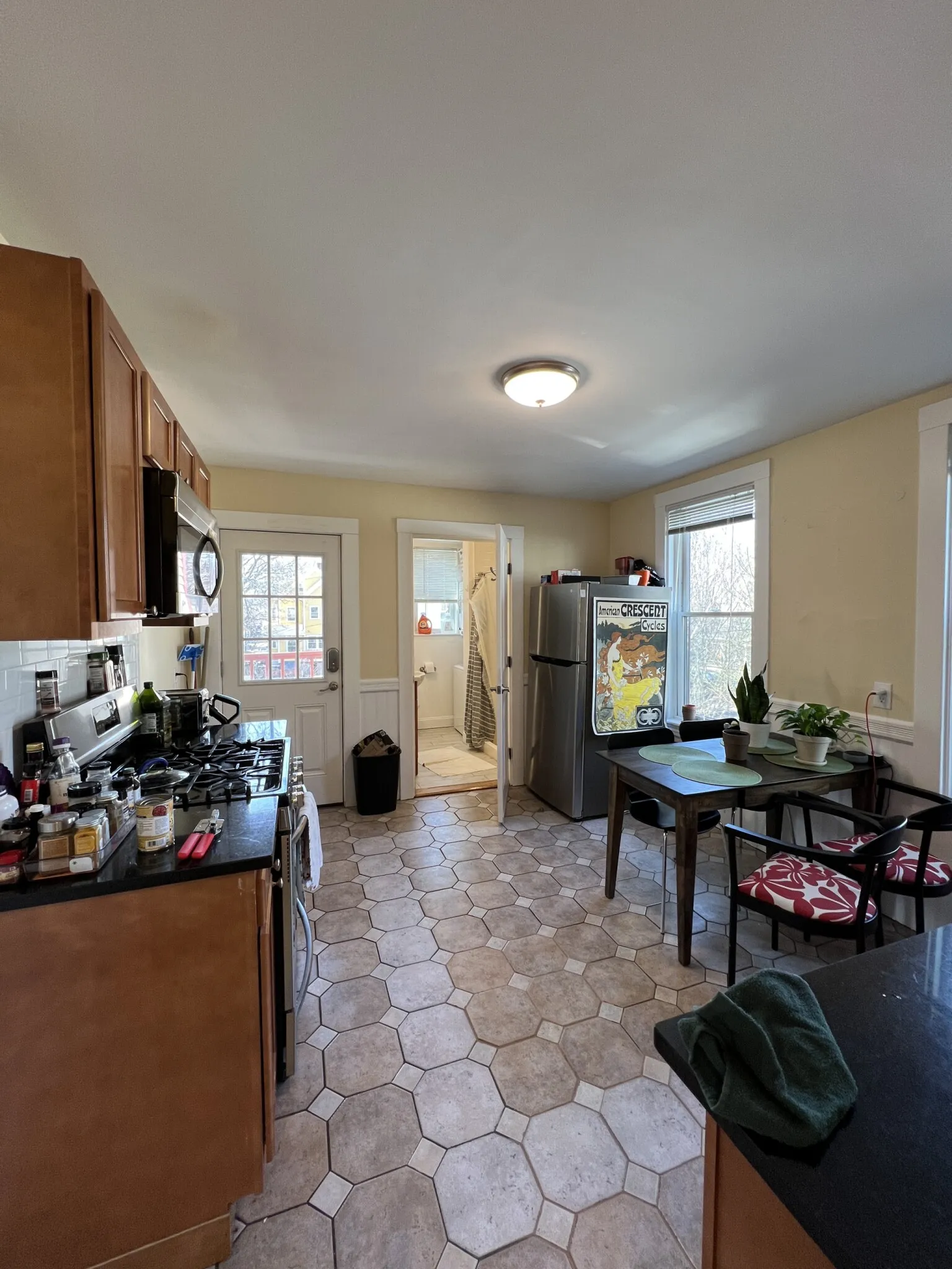 4 bed, 2.5 bath apartment for rent at 176 Elm St Unit 3, North Cambridge — photo 38 of 40