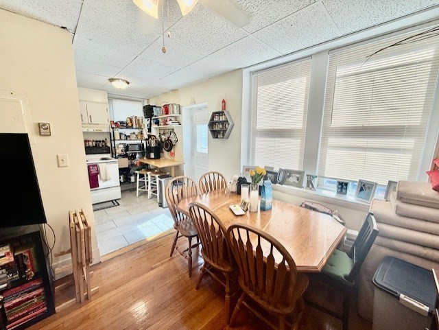 2 bed, 1 bath apartment for rent at 176 Endicott St Unit 2, North End — photo 2 of 7