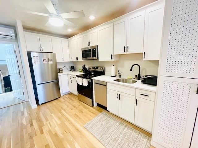 2 bed, 1 bath apartment for rent at 176 Endicott Unit 4, North End