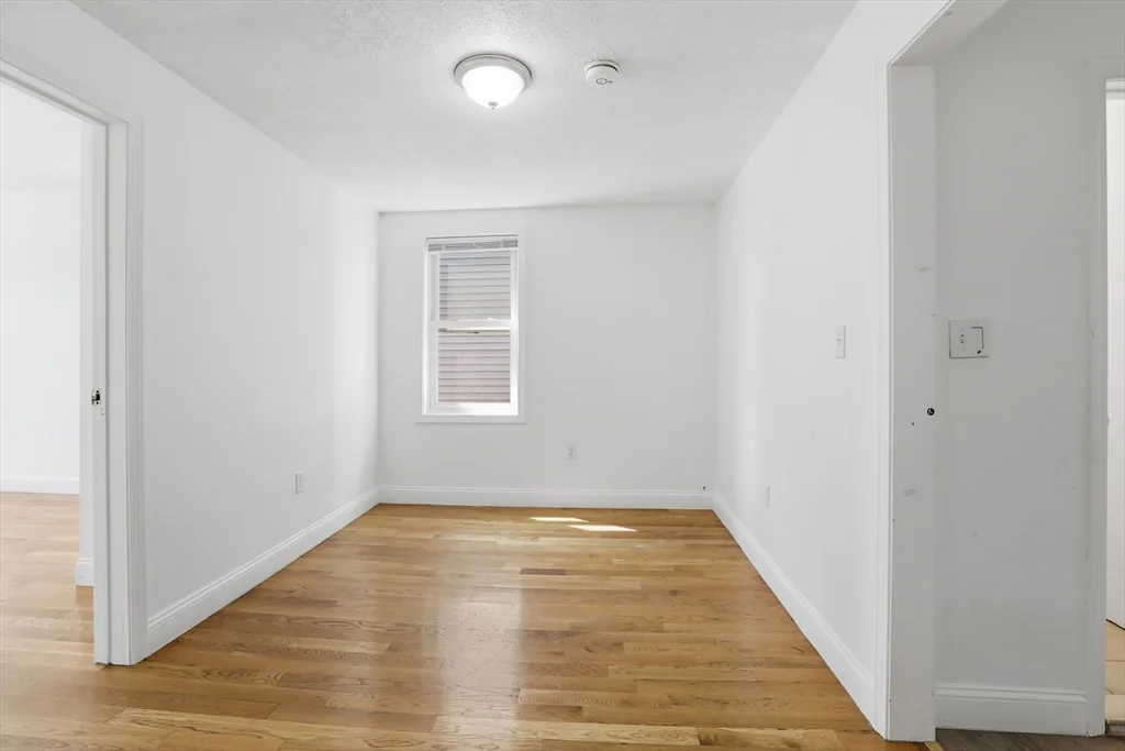 2 bed, 1 bath apartment for rent at 176 Ferry St Unit 3L, Everett — photo 18 of 26