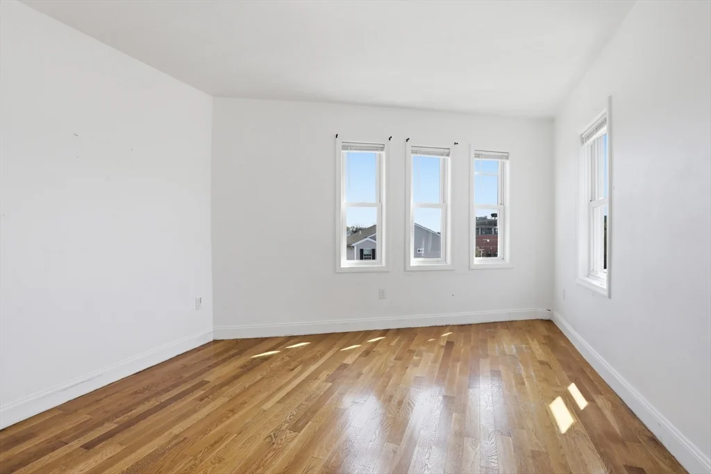 2 bed, 1 bath apartment for rent at 176 Ferry St Unit 3L, Everett — photo 22 of 26