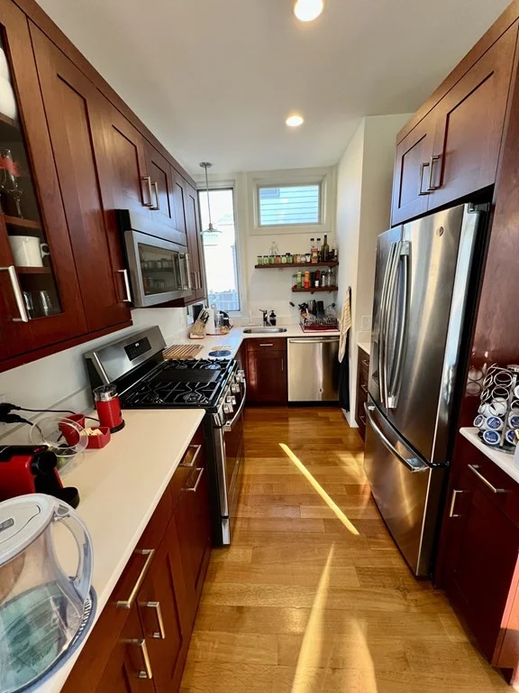 3 bed, 3.5 bath apartment for rent at 176 Franklin St Unit 176, East Cambridge — photo 4 of 16