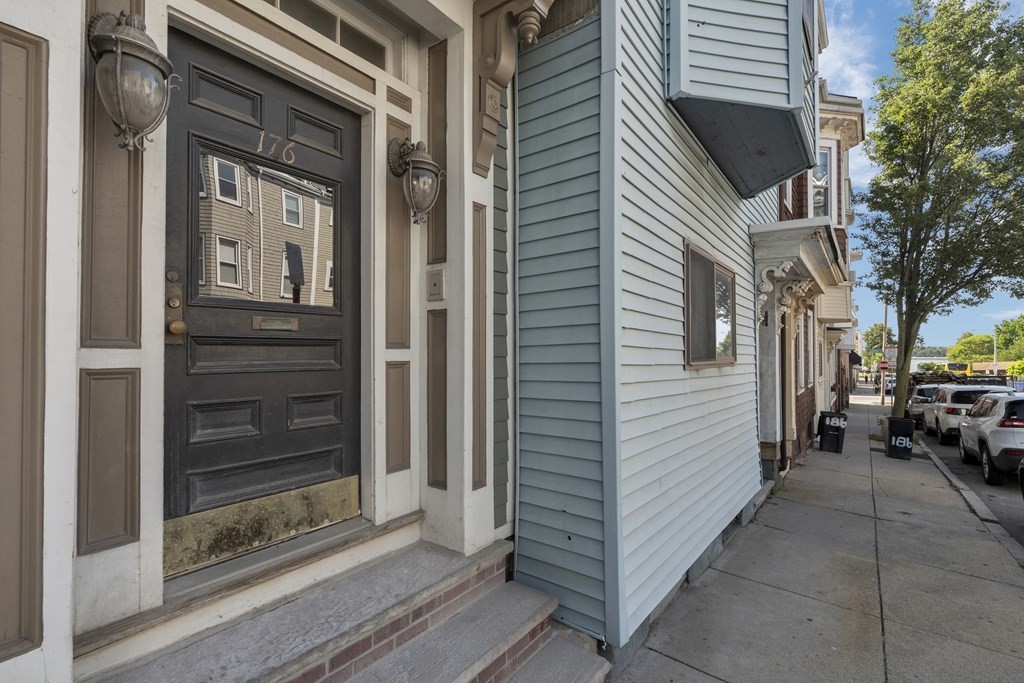 2 bed, 2 bath apartment for rent at 176 H St Unit 1, South Boston — photo 16 of 16