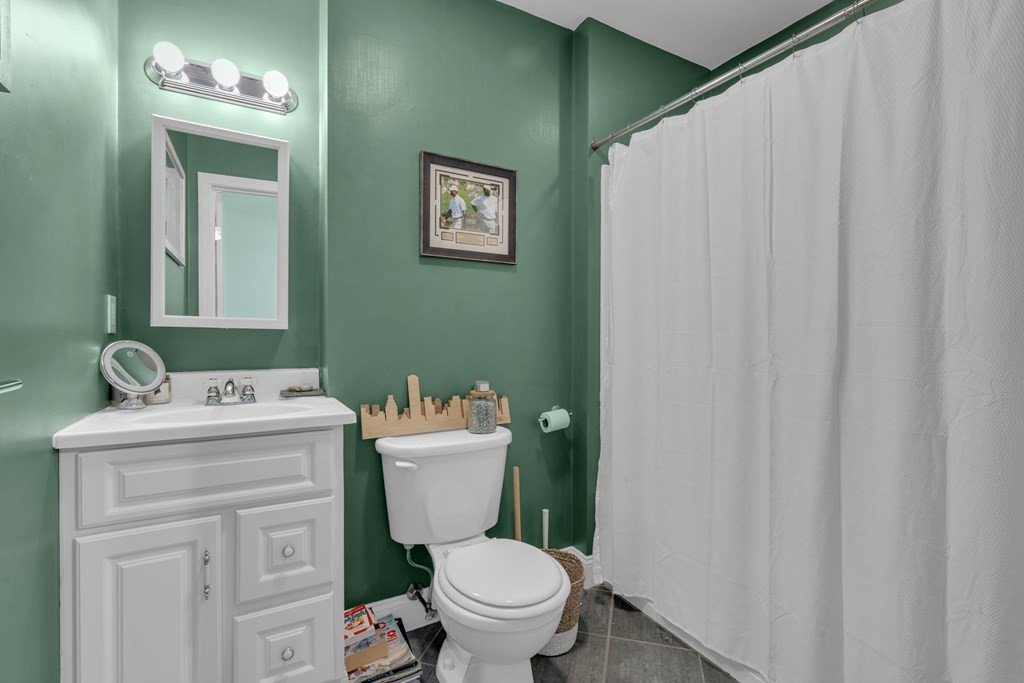 2 bed, 2 bath apartment for rent at 176 H St Unit 1, South Boston — photo 8 of 16