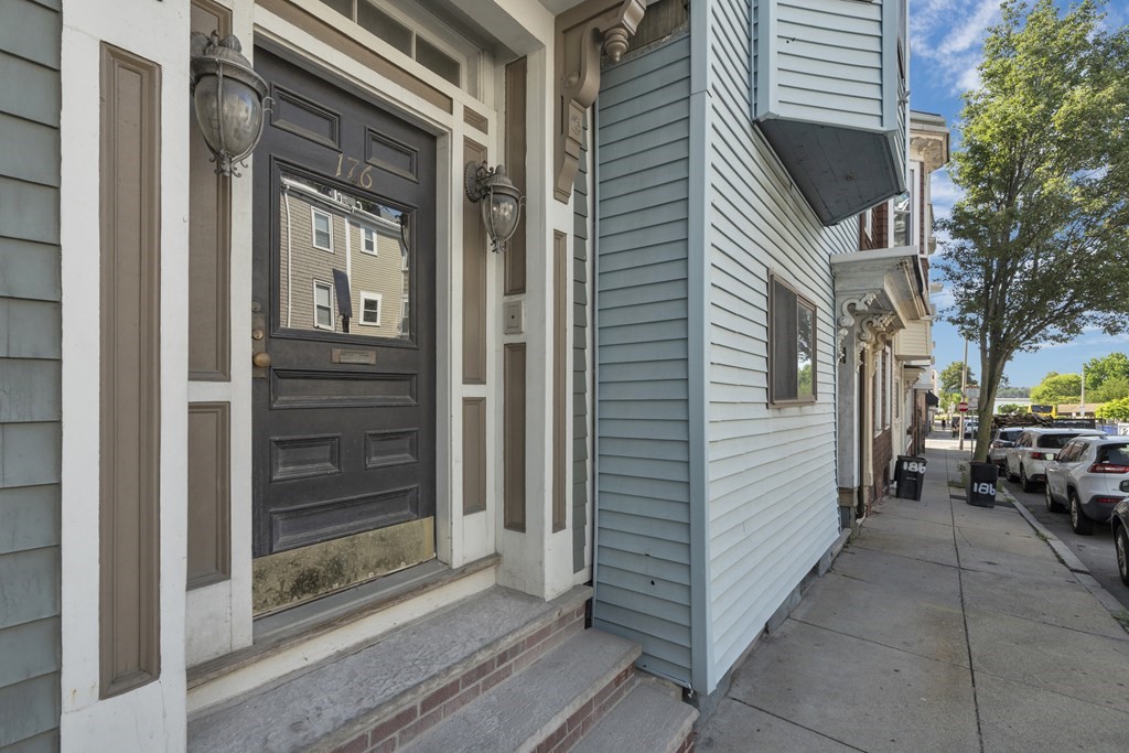 2 bed, 2 bath apartment for rent at 176 H St Unit 1, South Boston — photo 15 of 16