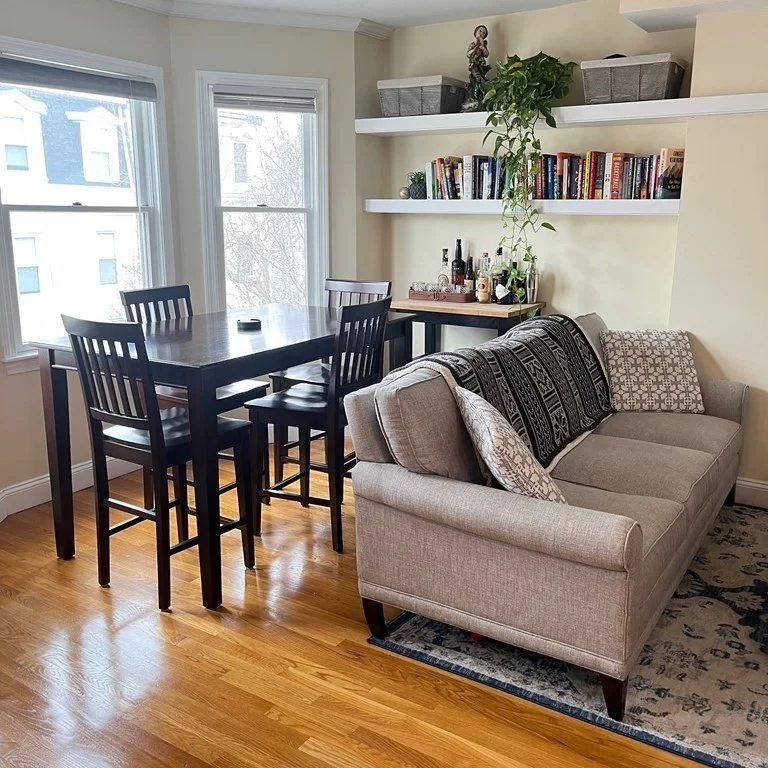 1 bed, 1 bath apartment for rent at 176 H Unit 3, South Boston