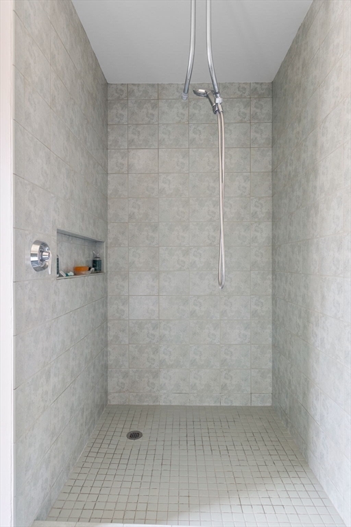 4 bed, 2 bath apartment for rent at 176 Hancock Unit 1, Mid Cambridge — photo 15 of 31