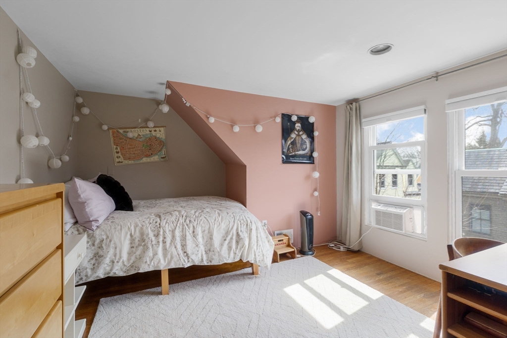 4 bed, 2 bath apartment for rent at 176 Hancock Unit 1, Mid Cambridge — photo 16 of 31