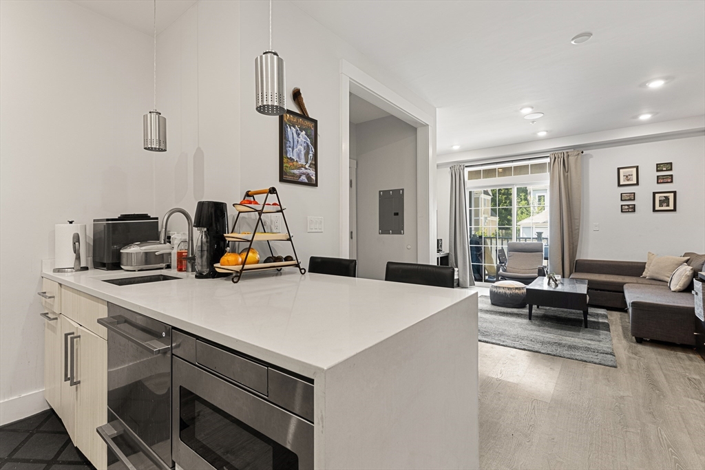 2 bed, 2 bath apartment for rent at 176 Humboldt Ave Unit 7, Roxbury — photo 3 of 13