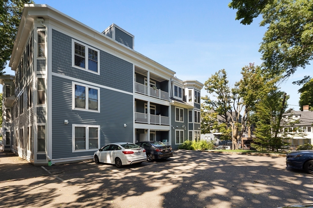 2 bed, 2 bath apartment for rent at 176 Humboldt Ave Unit 7, Roxbury — photo 12 of 13