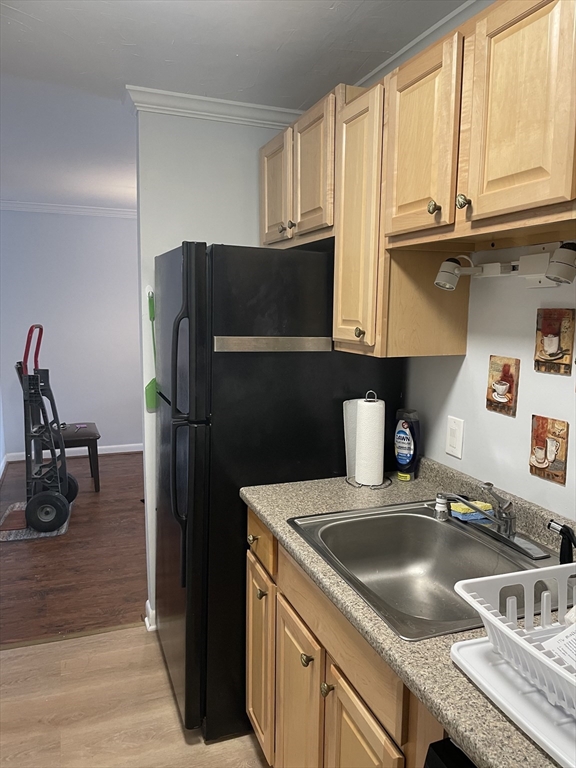 1 bed, 1 bath apartment for rent at 176 Maple Ave Unit 1-33, Rutland — photo 2 of 6