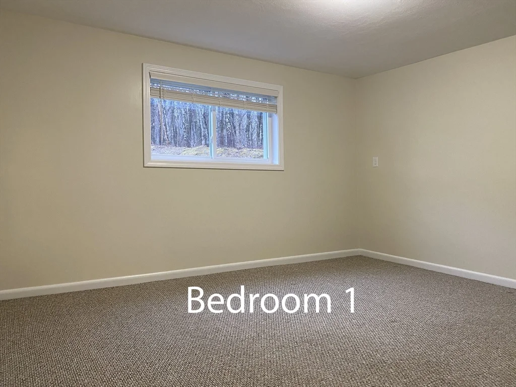 2 bed, 1 bath apartment for rent at 176 Maple Ave Unit 3-8, Rutland — photo 4 of 11
