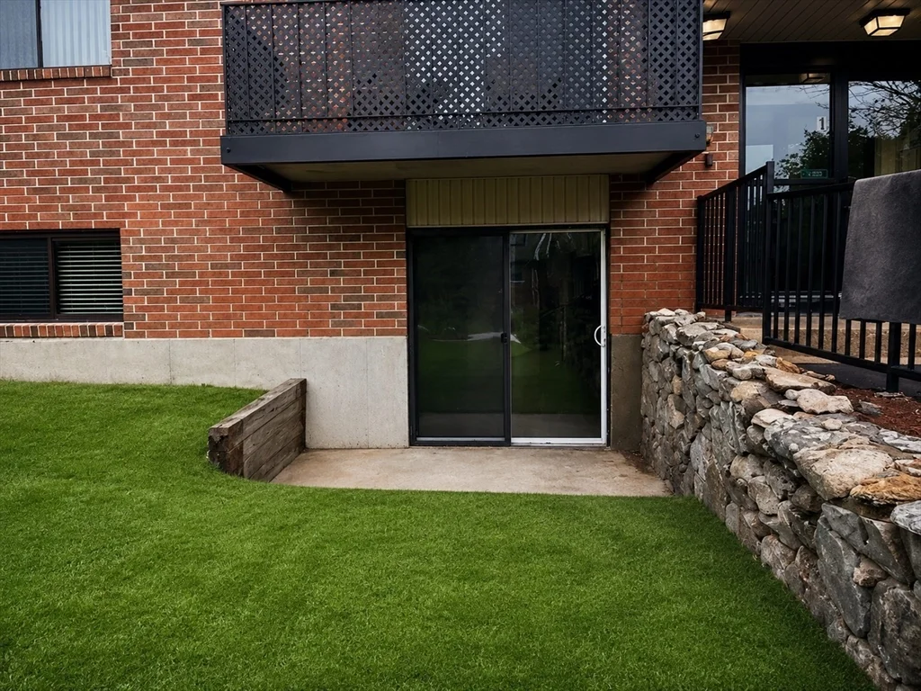 2 bed, 1 bath apartment for rent at 176 Maple Unit 1-1, Rutland — photo 10 of 10