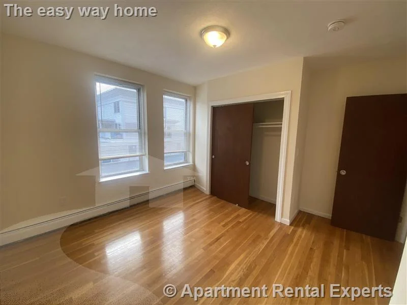 1 bed, 1 bath apartment for rent at 176 N Beacon St Unit 1A, Brighton