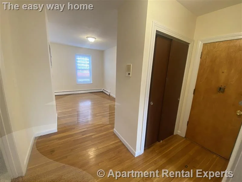 1 bed, 1 bath apartment for rent at 176 N Beacon St Unit 1A, Brighton — photo 6 of 7