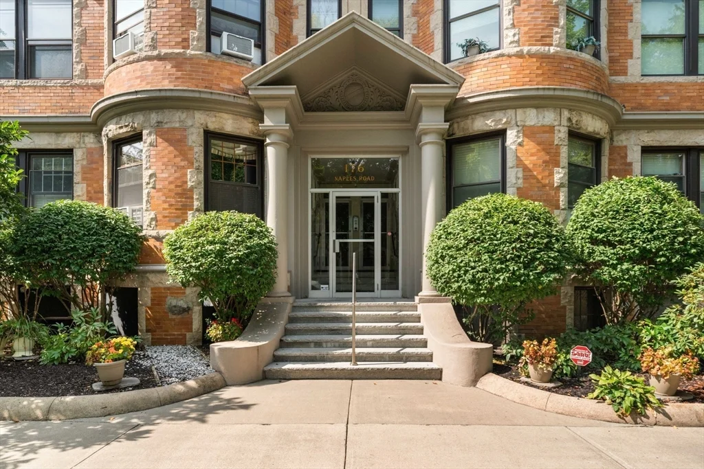 2 bed, 1 bath apartment for rent at 176 Naples Rd Unit 7, Coolidge Corner — photo 15 of 15