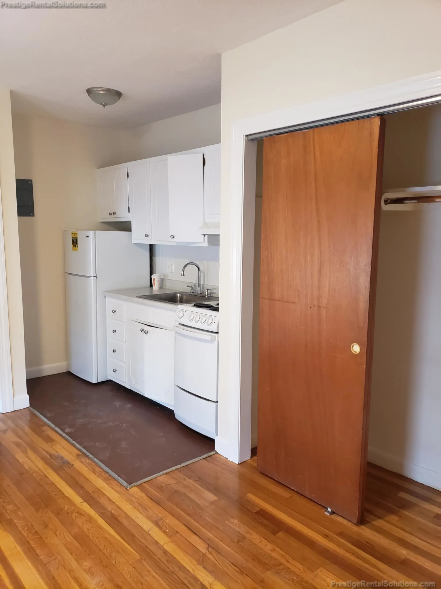 1 bed, 1 bath apartment for rent at 176 North Beacon St Unit 1, Brighton