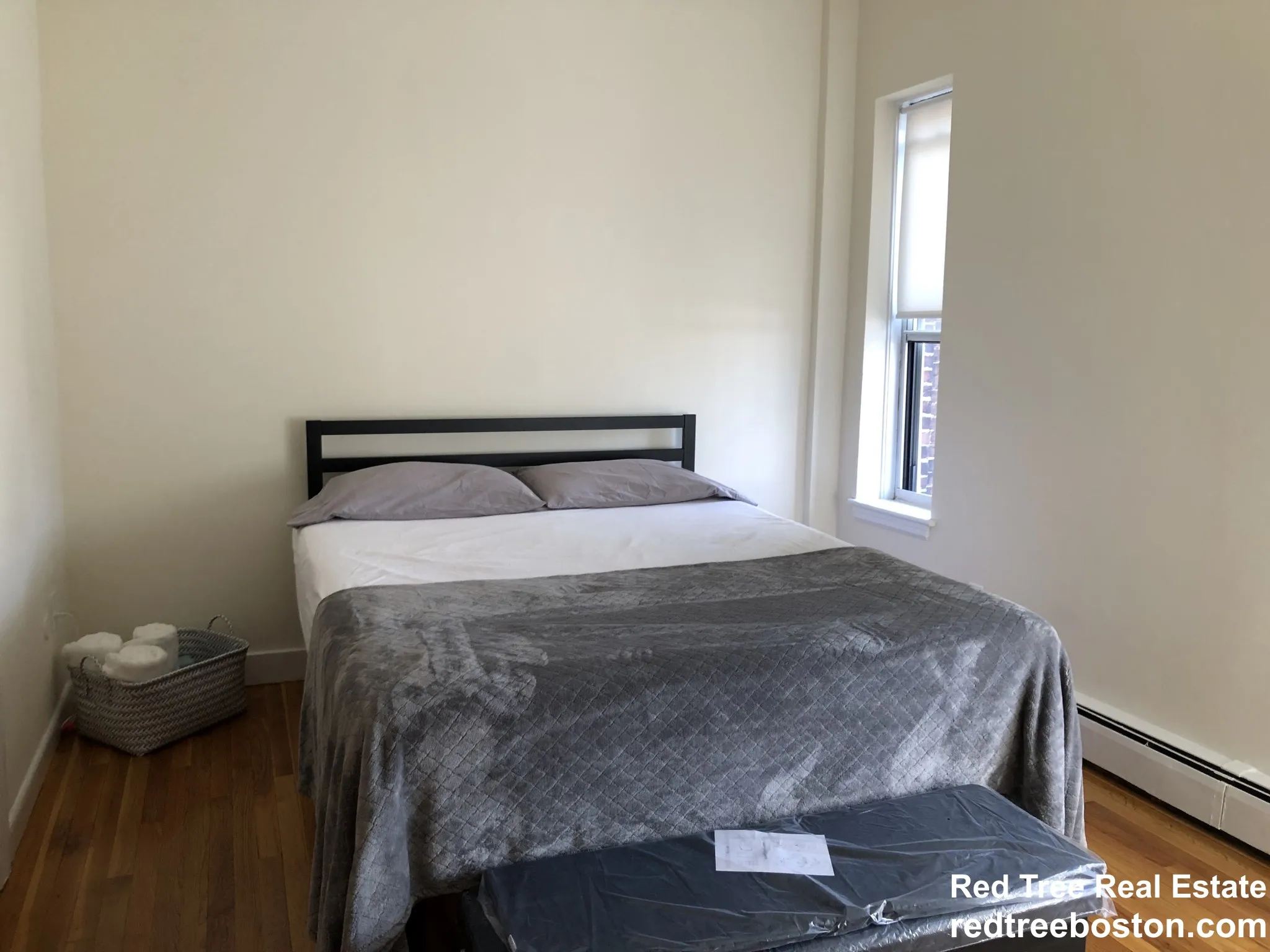 1 bed, 1 bath apartment for rent at 176 North Beacon St Unit 1, Brighton — photo 3 of 9