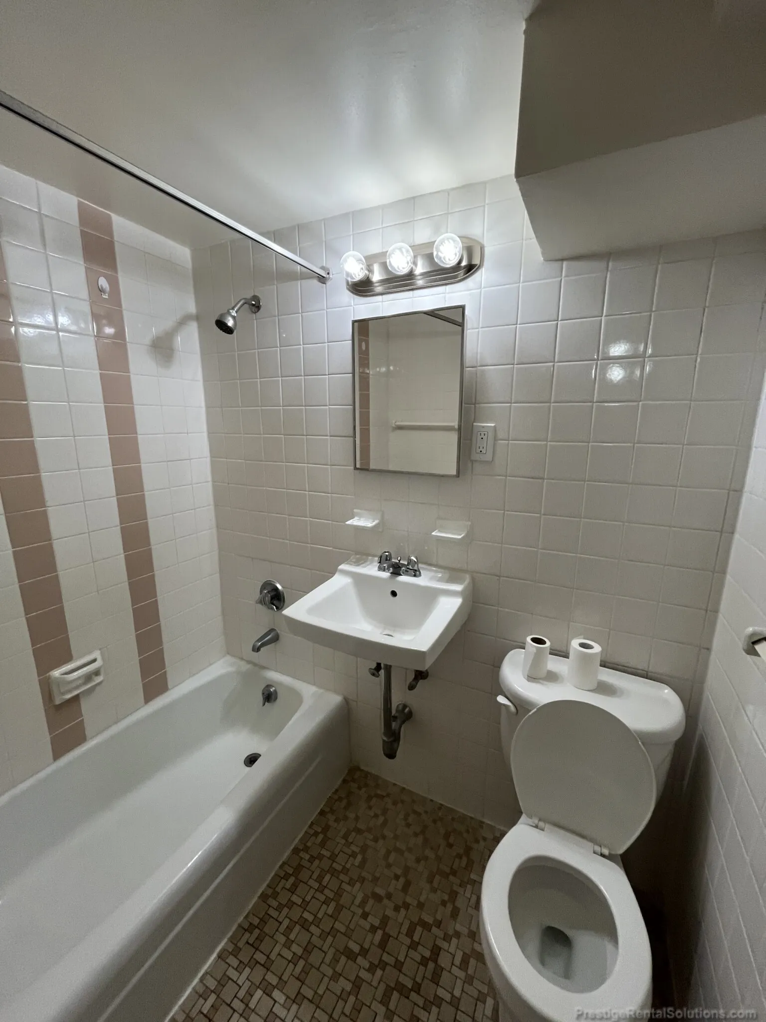 1 bed, 1 bath apartment for rent at 176 North Beacon St Unit 1A, Brighton — photo 7 of 9