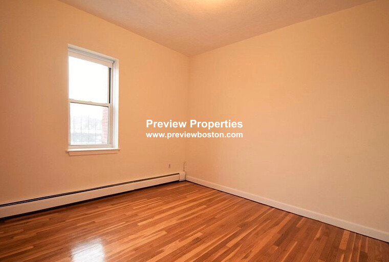 1 bed, 1 bath apartment for rent at 176 North Beacon St Unit 1AP, Brighton — photo 2 of 5