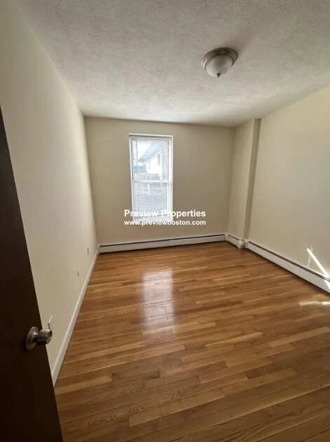 1 bed, 1 bath apartment for rent at 176 North Beacon St Unit 3AP, Brighton — photo 4 of 9