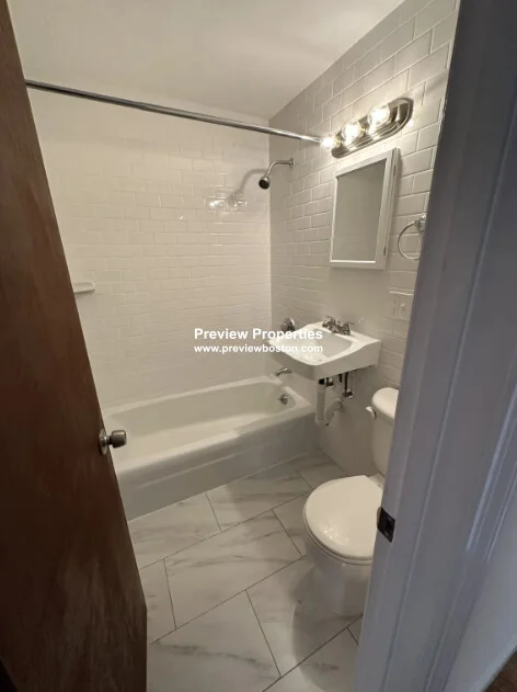 1 bed, 1 bath apartment for rent at 176 North Beacon St Unit 3AP, Brighton — photo 6 of 9