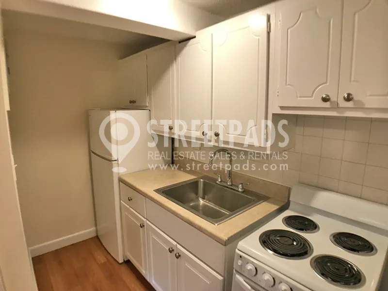 1 bed, 1 bath apartment for rent at 176 North Beacon St Unit BST, Brighton — photo 8 of 14