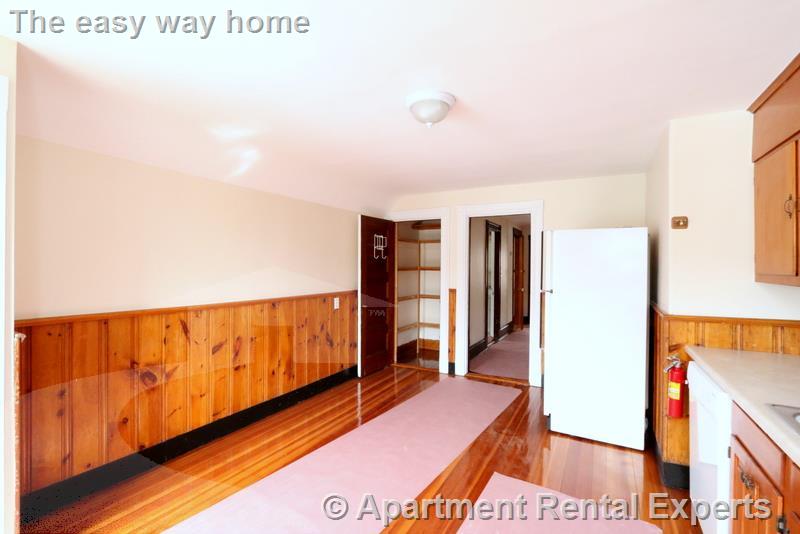 1 bed, 1 bath apartment for rent at 176 Powderhouse Blvd Unit 3, Teele Square — photo 2 of 12