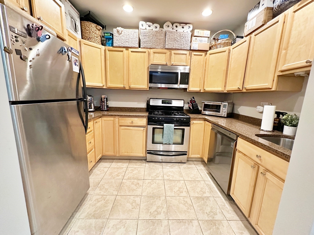 2 bed, 2 bath apartment for rent at 176 Princeton St Unit 2, East Boston — photo 6 of 19