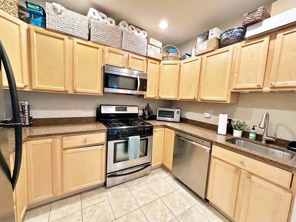 2 bed, 2 bath apartment for rent at 176 Princeton St Unit 2, East Boston — photo 8 of 19