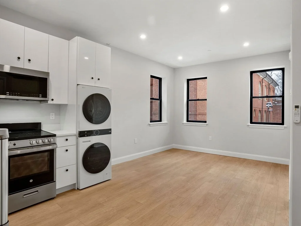 2 bed, 1 bath apartment for rent at 176 Salem St Unit 2, North End — photo 4 of 24