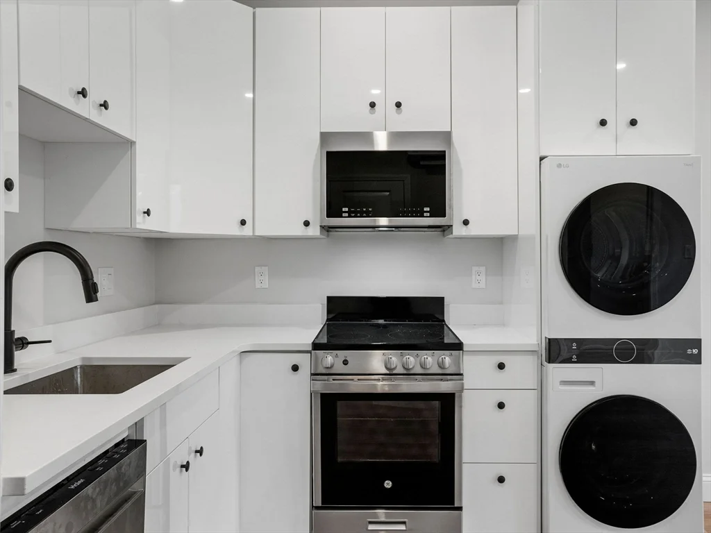 2 bed, 1 bath apartment for rent at 176 Salem St Unit 2, North End — photo 3 of 24