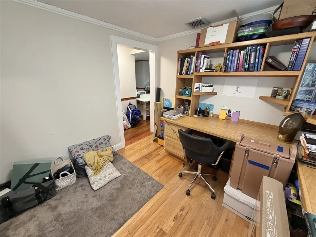 2 bed, 1 bath apartment for rent at 176 Upland Ave Unit Single Fam, Newton — photo 7 of 29