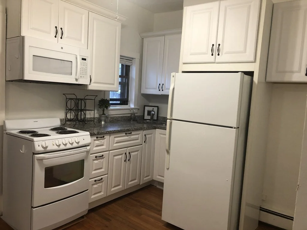 1 bed, 1 bath apartment for rent at 176 W Sixth St Unit 2, South Boston — photo 4 of 10
