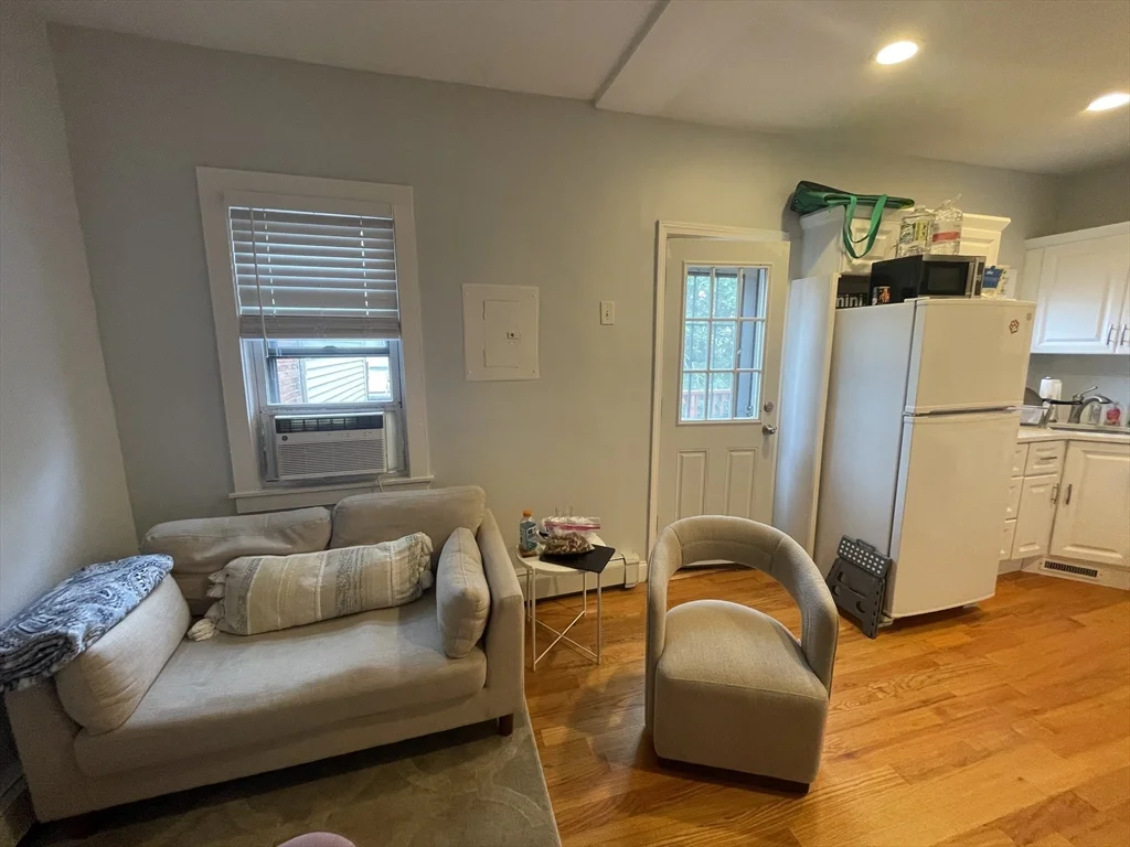 1 bed, 1 bath apartment for rent at 176 W Sixth St Unit 3, South Boston — photo 4 of 13