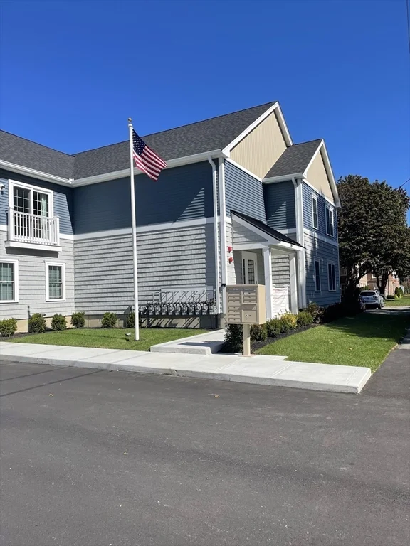 1 bed, 1 bath apartment for rent at 176 Wales Unit 4, Abington