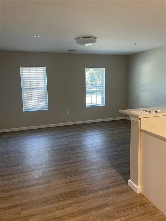 1 bed, 1 bath apartment for rent at 176 Wales Unit 4, Abington — photo 5 of 8