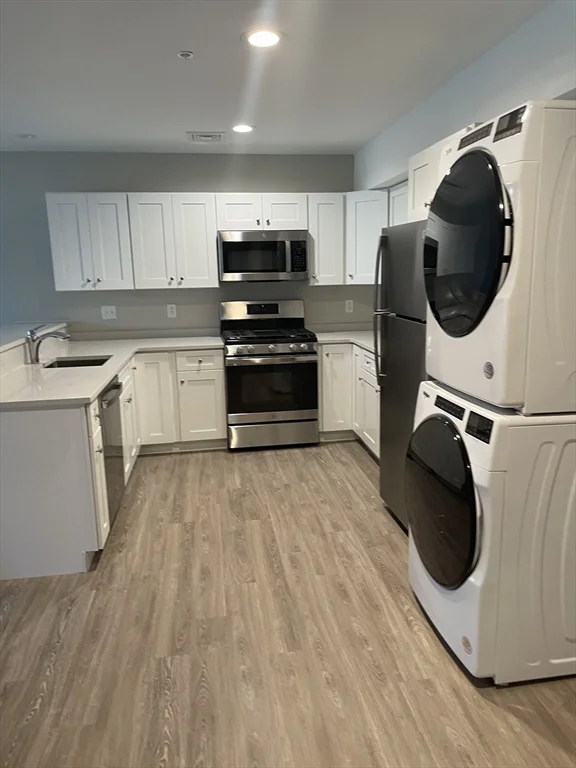 1 bed, 1 bath apartment for rent at 176 Wales Unit 4, Abington — photo 6 of 8