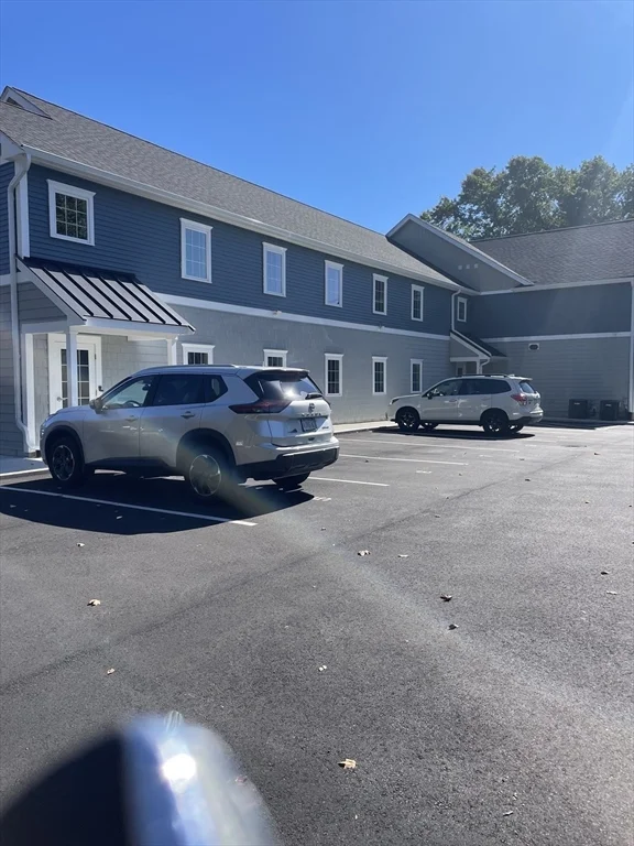 1 bed, 1 bath apartment for rent at 176 Wales Unit 4, Abington — photo 3 of 8