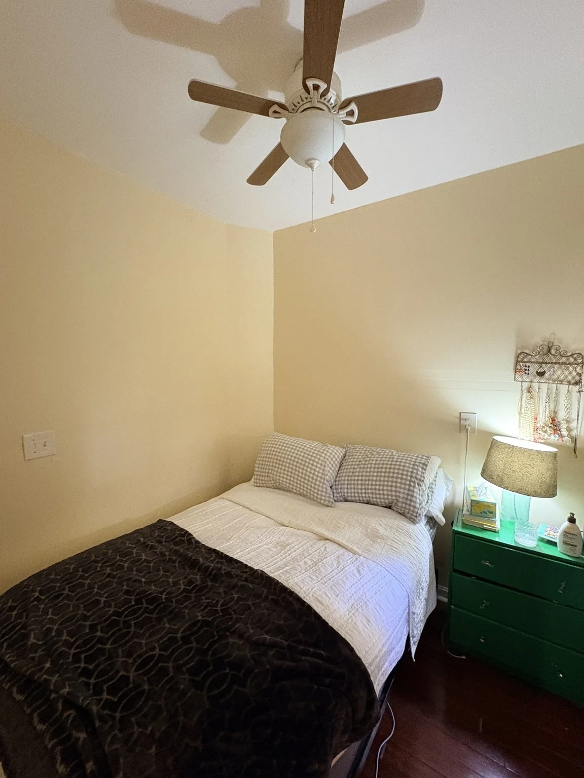 1 bed, 1 bath apartment for rent at 176 West Sixth St Unit 1, South Boston — photo 10 of 12