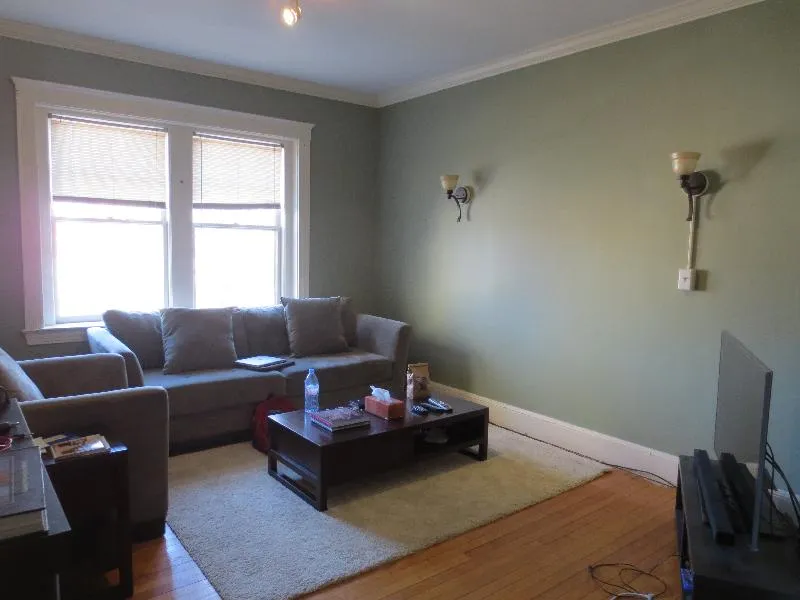 3 bed, 1 bath apartment for rent at 176 Winthrop Rd Unit 5, Aspinwall Hill — photo 6 of 10