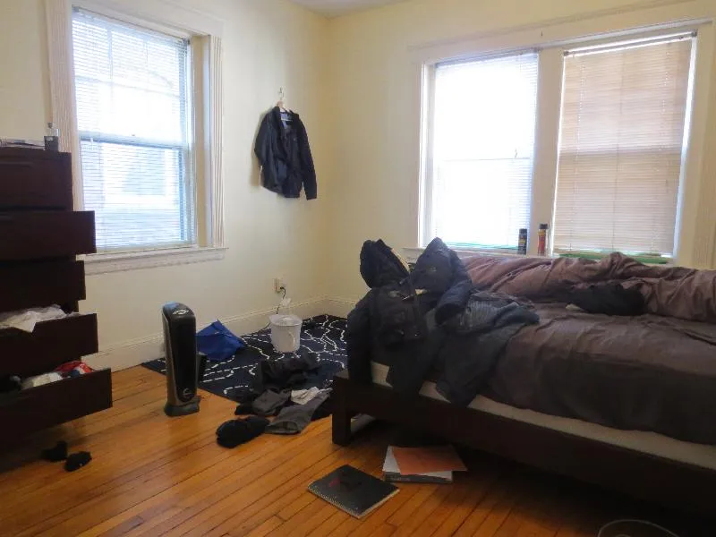 3 bed, 1 bath apartment for rent at 176 Winthrop Rd Unit 5, Aspinwall Hill — photo 8 of 10