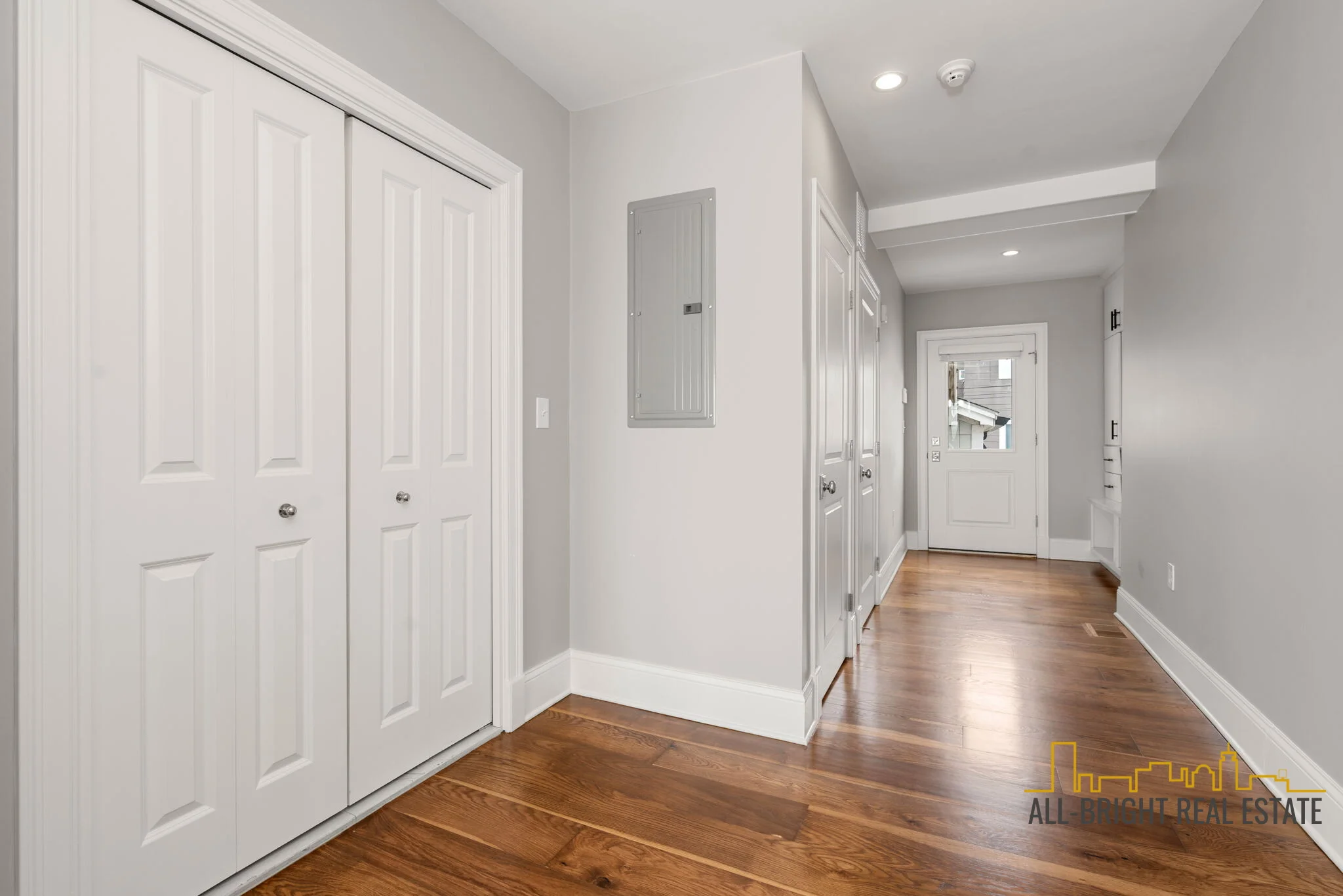 3 bed, 3 bath apartment for rent at 176 Winthrop Shore Dr Unit 1, Winthrop — photo 7 of 26