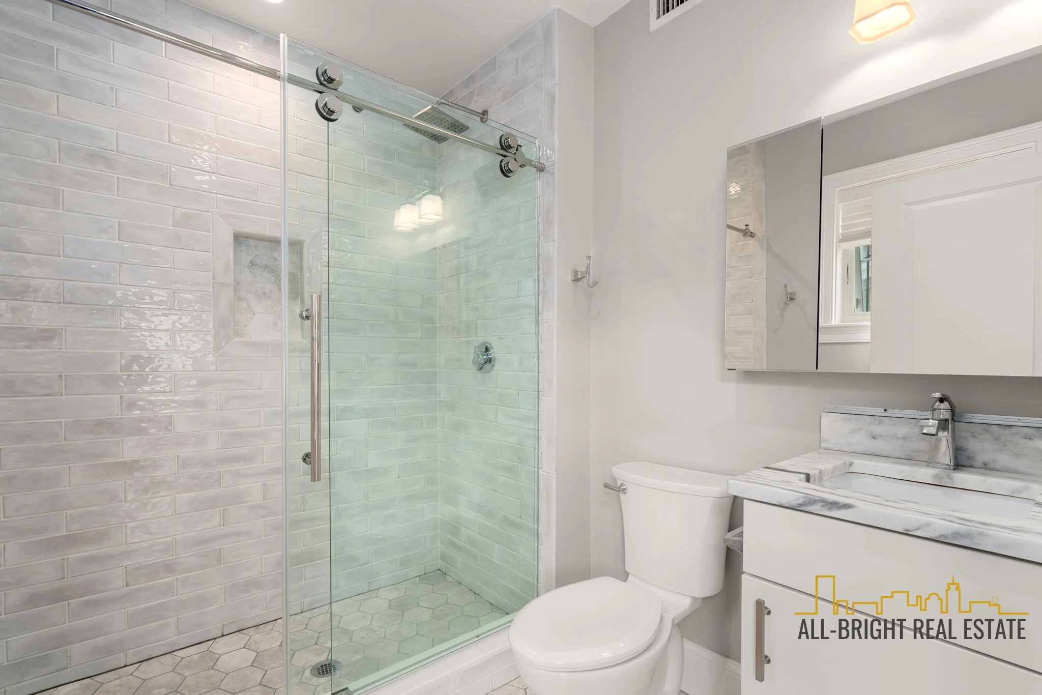3 bed, 3 bath apartment for rent at 176 Winthrop Shore Dr Unit 1, Winthrop — photo 10 of 26