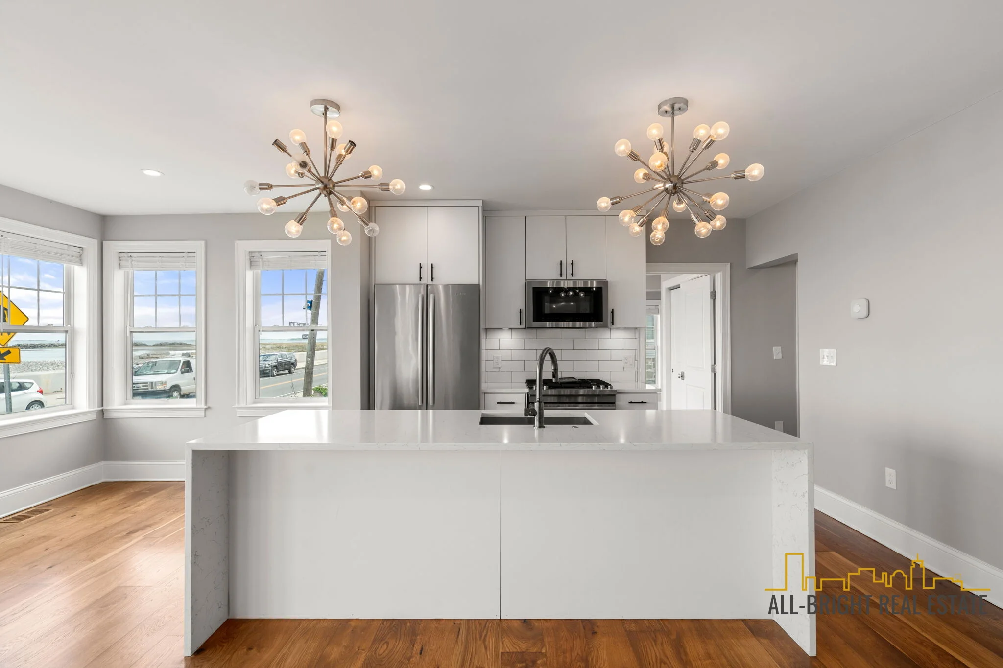 3 bed, 3 bath apartment for rent at 176 Winthrop Shore Dr Unit 1, Winthrop — photo 3 of 26